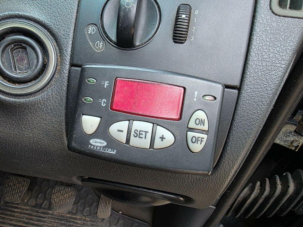 Mercedes-Benz Vito Vito 113 Cdi White #17