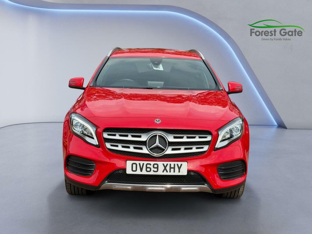 Mercedes-Benz GLA Class 1.6 Gla180 Amg Line Edition Suv 7G-dct OV69XHY Red #2