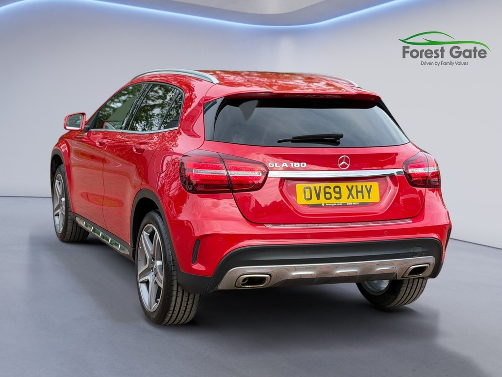Mercedes-Benz GLA Class 1.6 Gla180 Amg Line Edition Suv 7G-dct OV69XHY Red #5