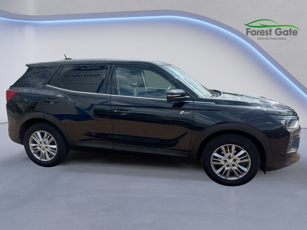 SsangYong Korando Ventura VGZ4772 Black #6