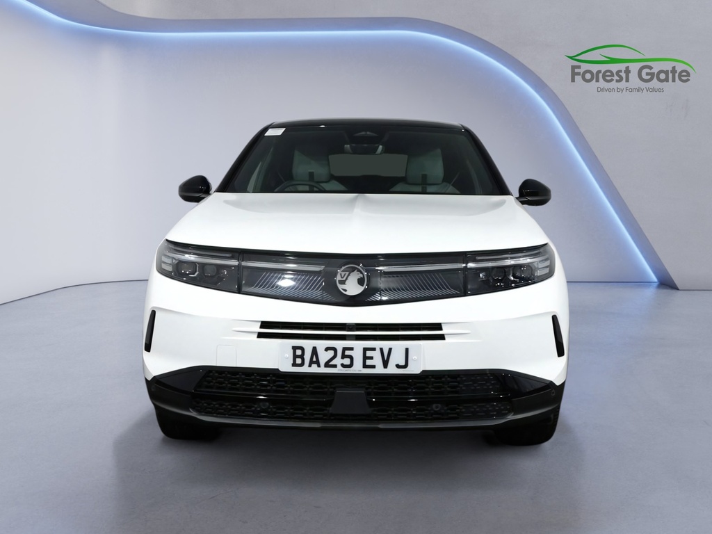 Vauxhall Grandland 1.2 Ultimate Suv Hybrid E-dct Euro 6 S BA25EVJ White #2