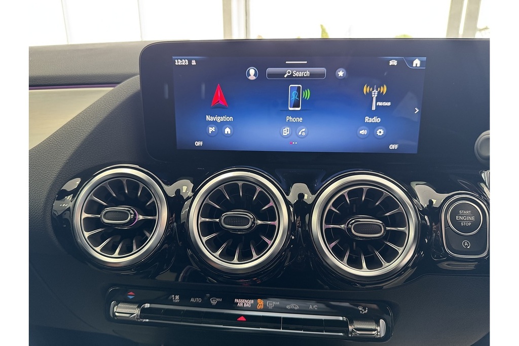 Mercedes-Benz GLA Class Gla 250E Amg Line Premium Grey #18