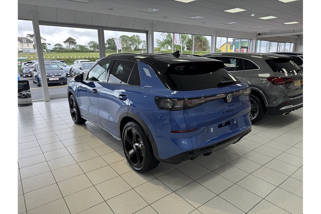 Volkswagen T-Roc R-line Etsi Mhev1.5 150Ps U14289 Ulez Blue #2