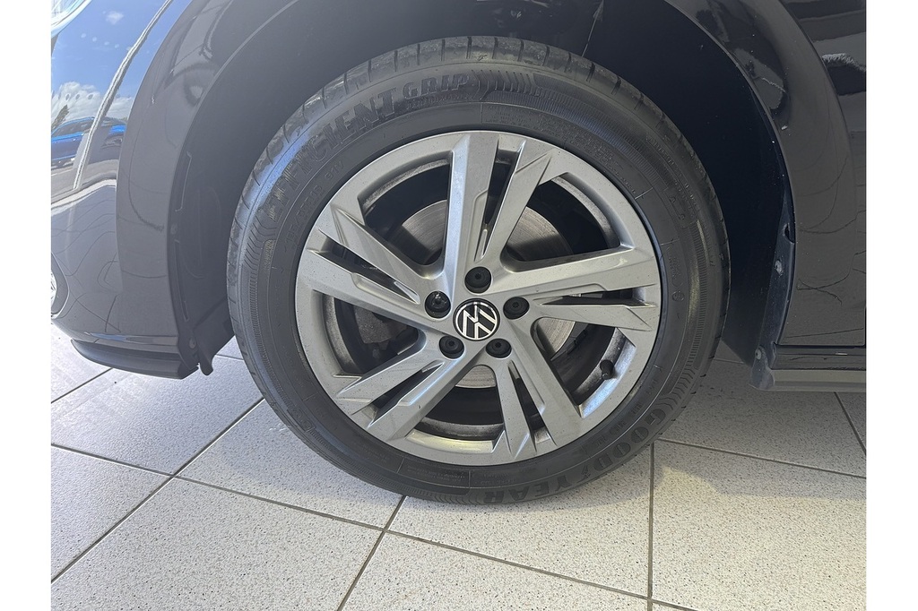 Volkswagen Polo 1.2 Tsi Bluemotion Techmology Black #4