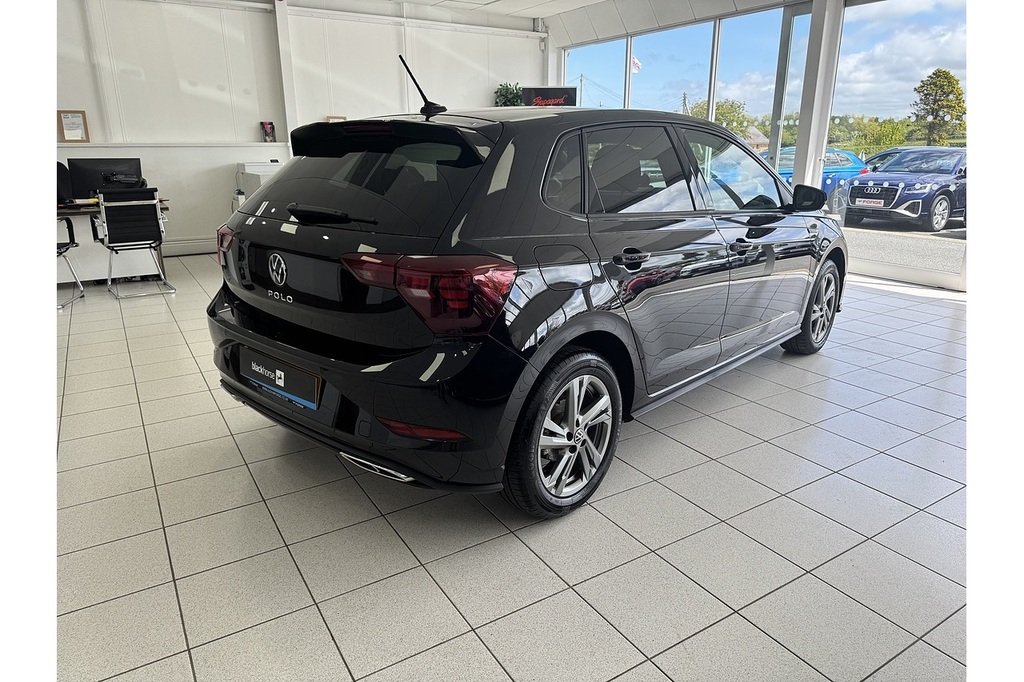 Volkswagen Polo 1.2 Tsi Bluemotion Techmology Black #9