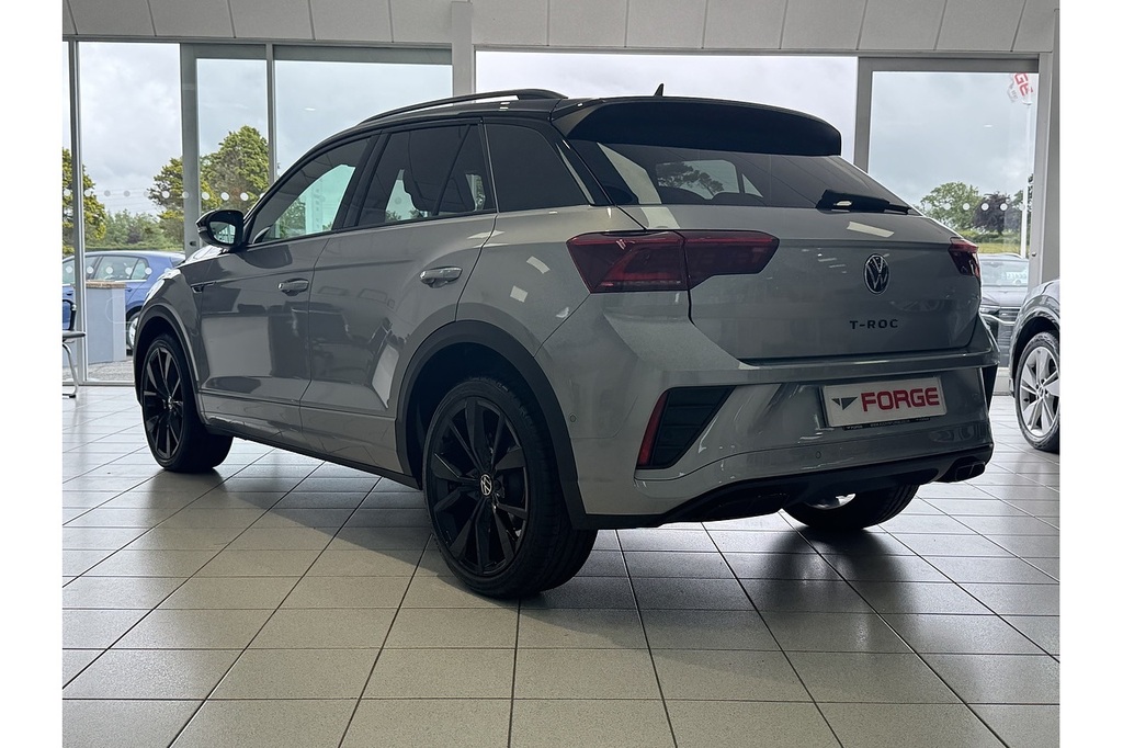 Volkswagen T-Roc Suv DA75OWD Black #6