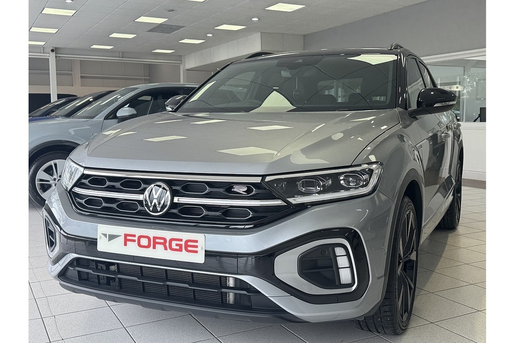 Volkswagen T-Roc Suv DA75OWD Black #3