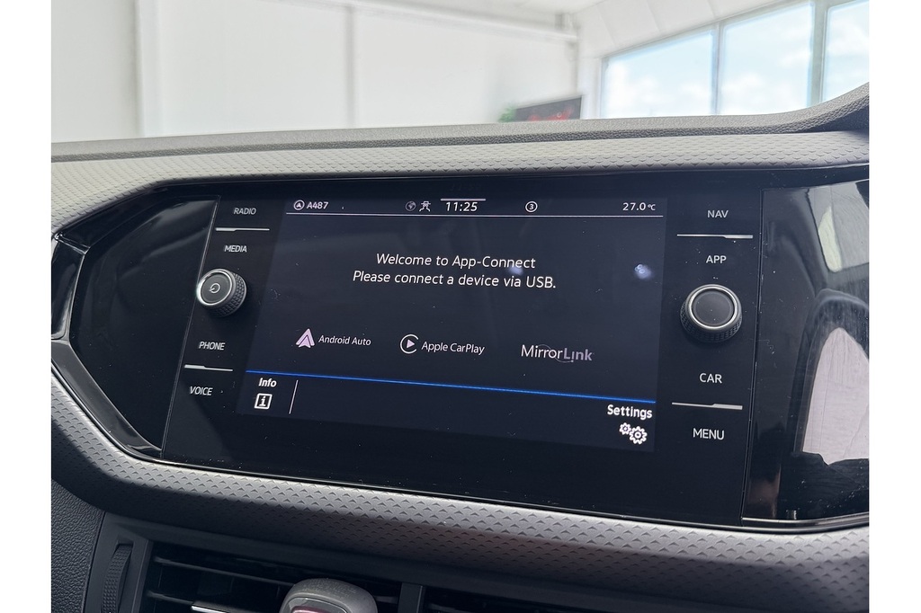 Volkswagen T-Cross 1L Active White #28