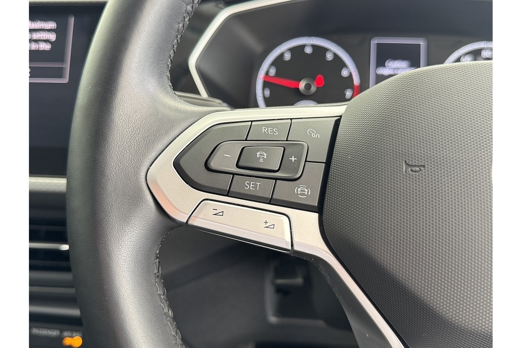 Volkswagen T-Cross 1L Active White #18