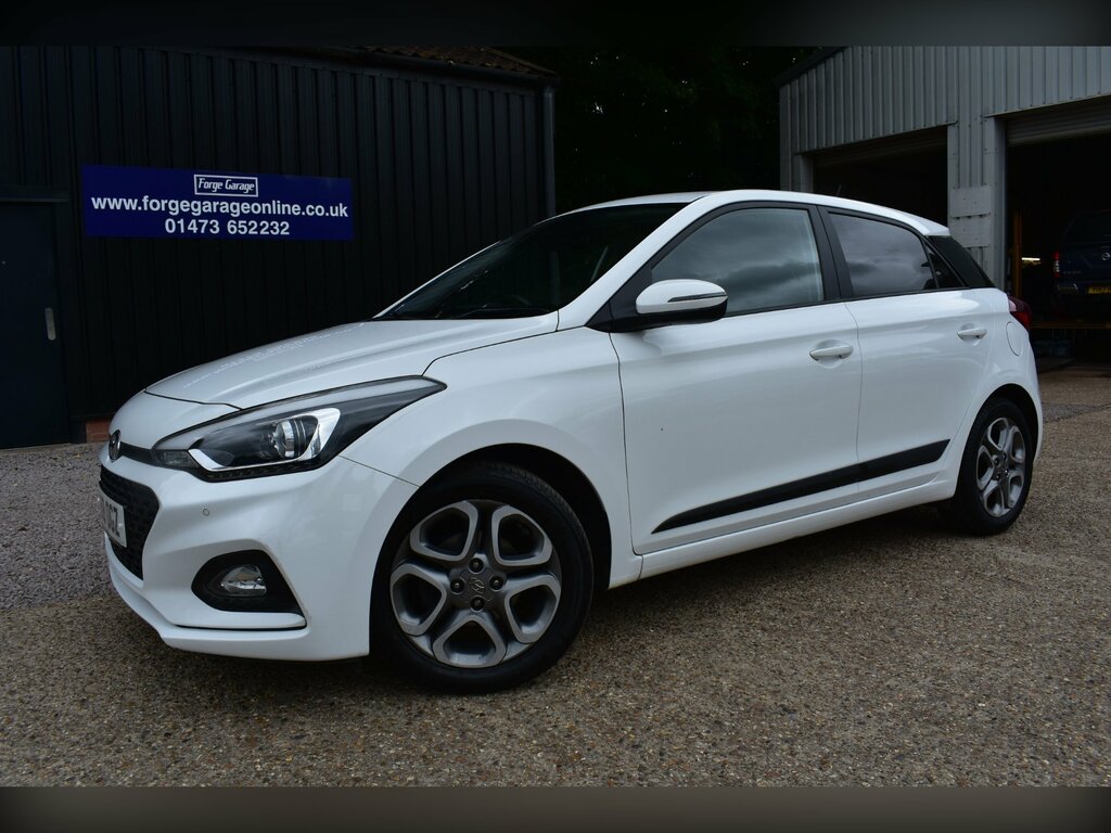 Hyundai I20 1.2 Premium Nav Hatchback Euro 6 White