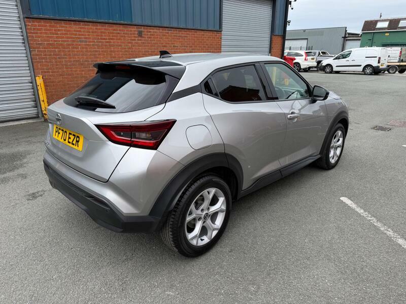 Nissan Juke 1.0-dig-t-n-connecta-dct-auto-euro-6-ss-5dr PF70EZR Silver #3