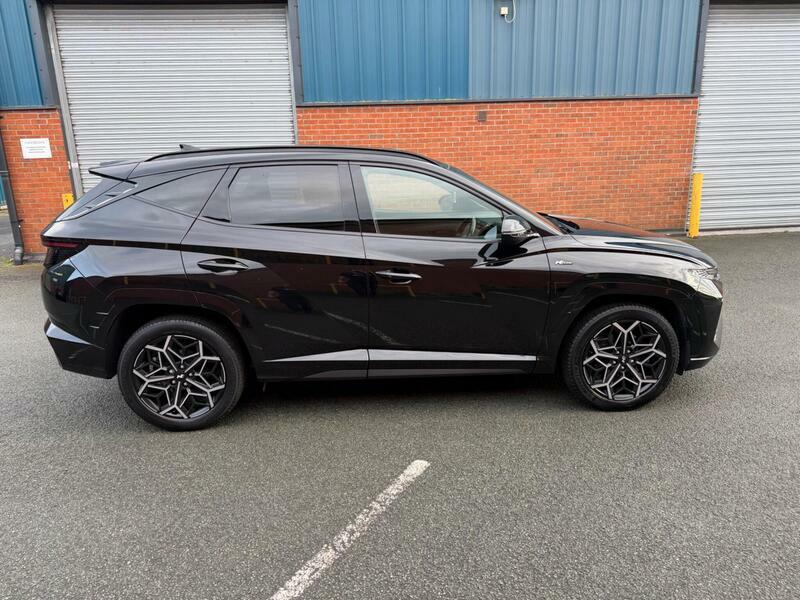 Hyundai Tucson 1.6-h-t-gdi-n-line-auto-euro-6-ss-5dr Black