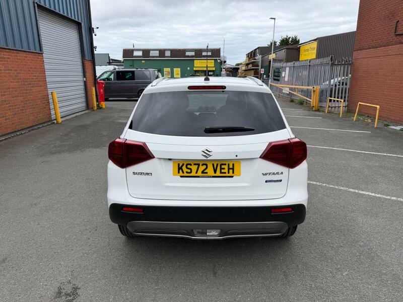 Suzuki Vitara 1.4-Boosterjet-mhev-sz5-euro-6-ss-5dr KS72VEH White #4