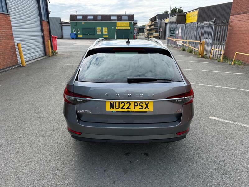 Skoda Superb 1.4-Tsi-iv-13kwh-se-l-dsg-euro-6-ss-5dr WU22PSX Grey #4