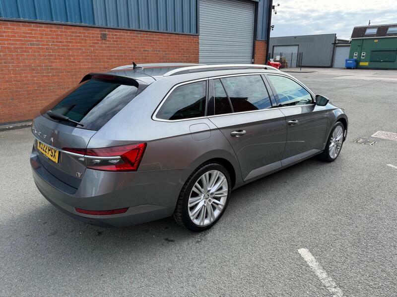 Skoda Superb 1.4-Tsi-iv-13kwh-se-l-dsg-euro-6-ss-5dr WU22PSX Grey #3