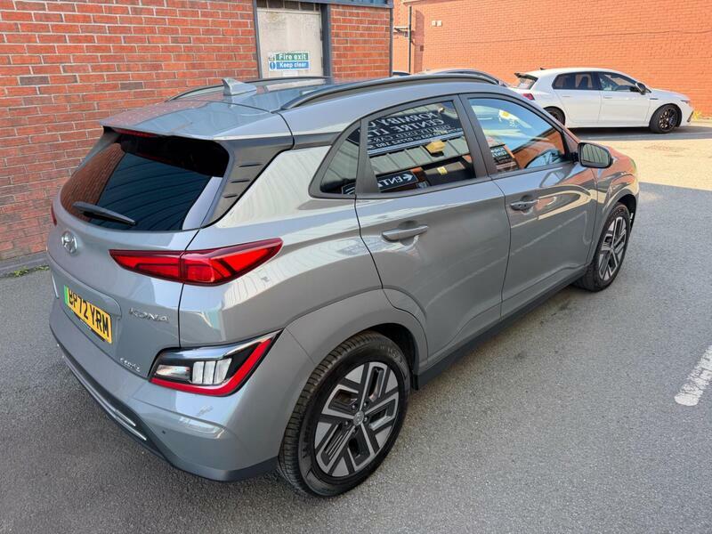 Hyundai Kona 64kwh-premium-auto-5dr-10.5kw-charger Grey #3