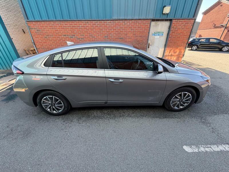 Hyundai Ioniq 38.3kwh-premium-auto-5dr Grey #2