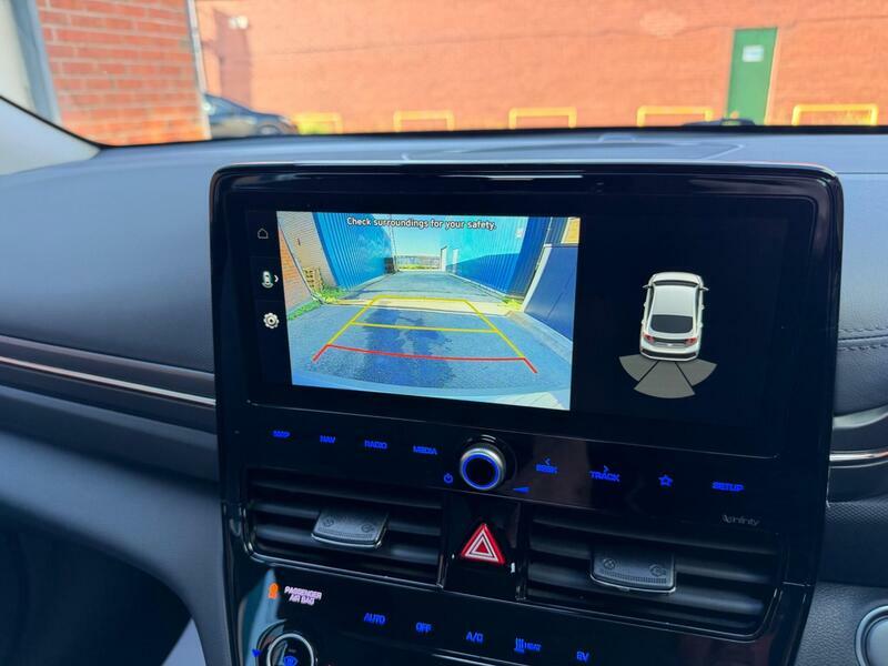 Hyundai Ioniq Hatchback White #19