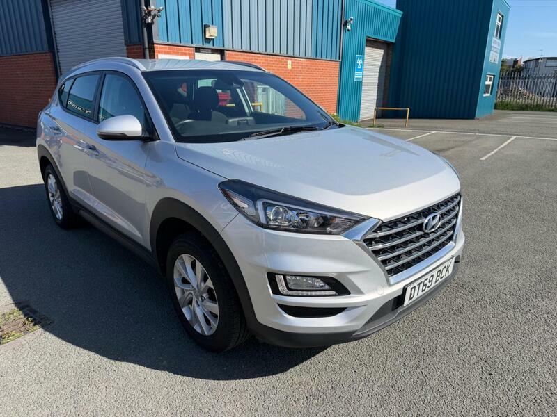 Hyundai Tucson 1.6-Gdi-se-nav-euro-6-ss-5dr Silver