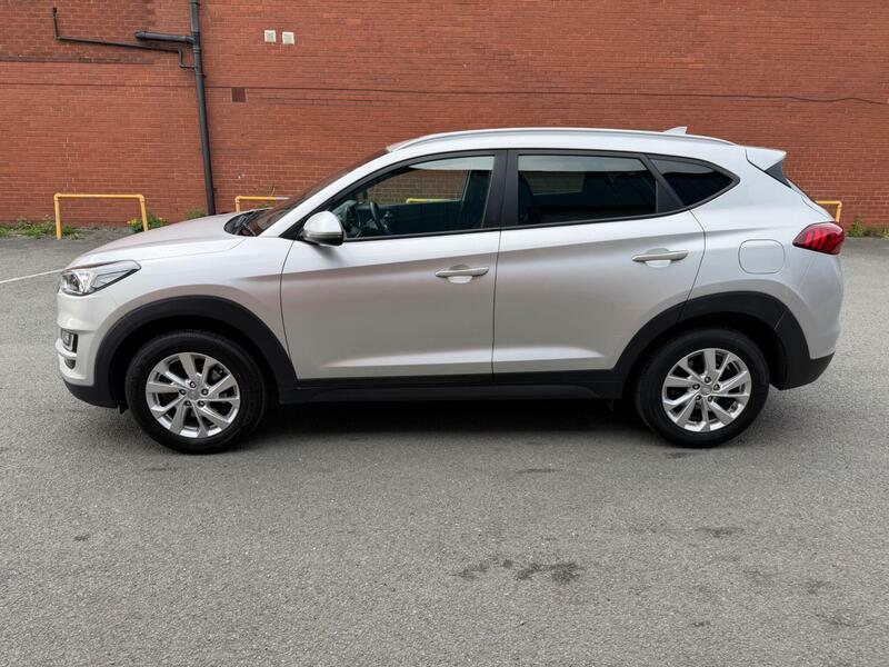 Hyundai Tucson 1.6-Gdi-se-nav-euro-6-ss-5dr DT69BCK Silver #6