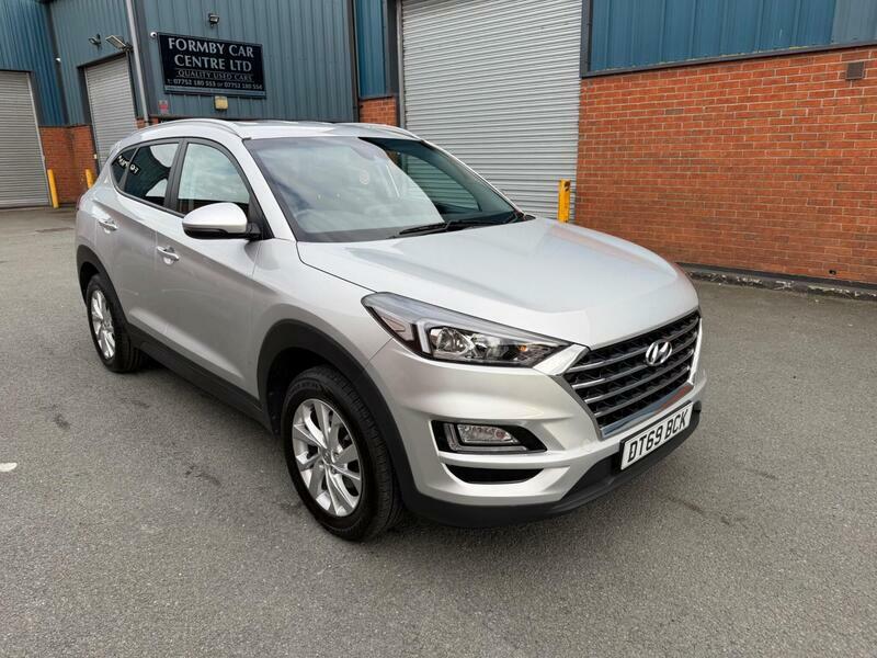 Hyundai Tucson 1.6-Gdi-se-nav-euro-6-ss-5dr DT69BCK Silver
