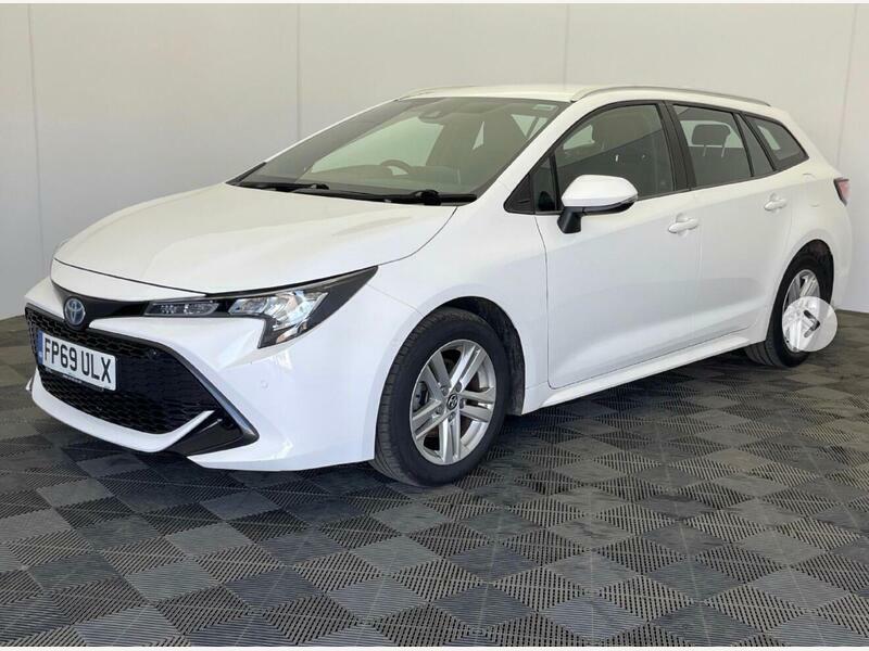 Toyota Corolla 1.8-Vvt-h-icon-tech-touring-sports-cvt-euro-6-ss White