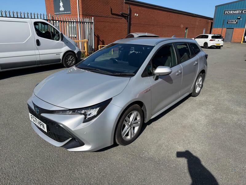 Toyota Corolla 1.8-Vvt-h-icon-tech-touring-sports-cvt-euro-6-ss Silver #6