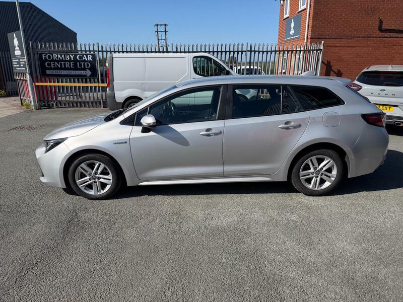 Toyota Corolla 1.8-Vvt-h-icon-tech-touring-sports-cvt-euro-6-ss Silver #5