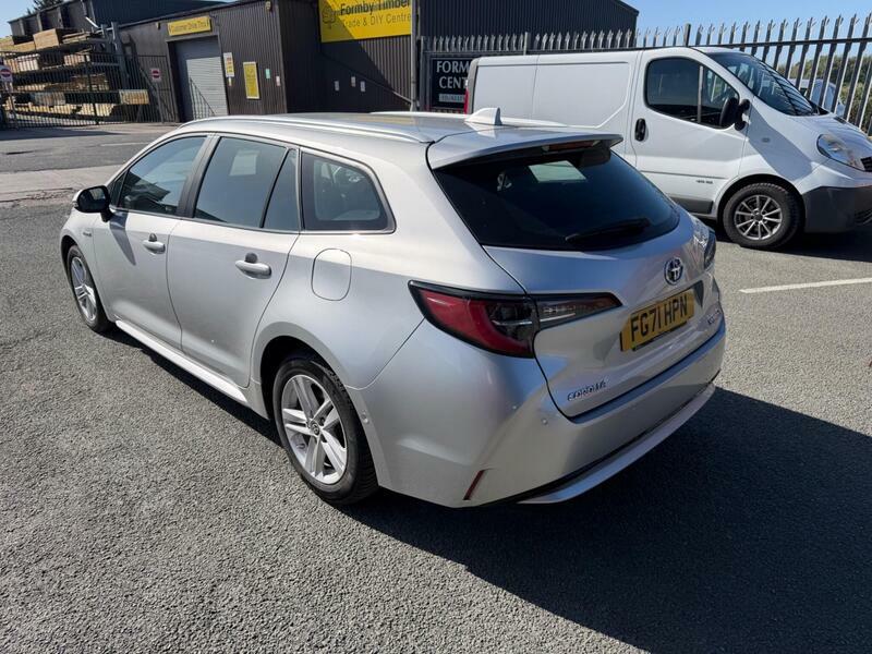 Toyota Corolla 1.8-Vvt-h-icon-tech-touring-sports-cvt-euro-6-ss Silver #4
