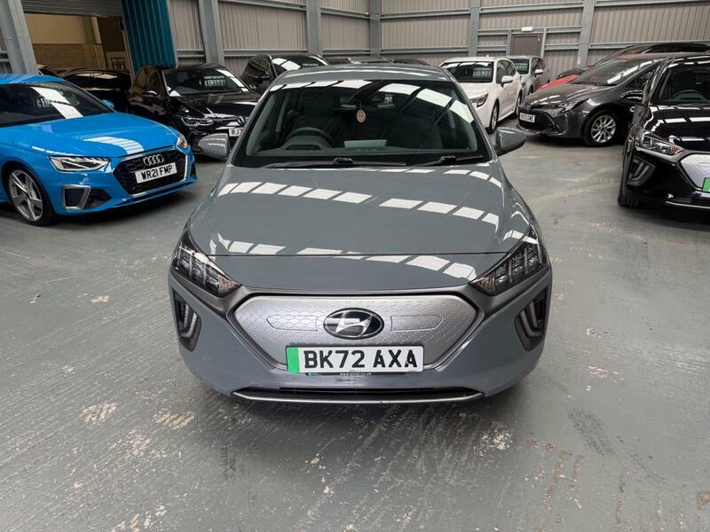Hyundai Ioniq Hatchback White #10