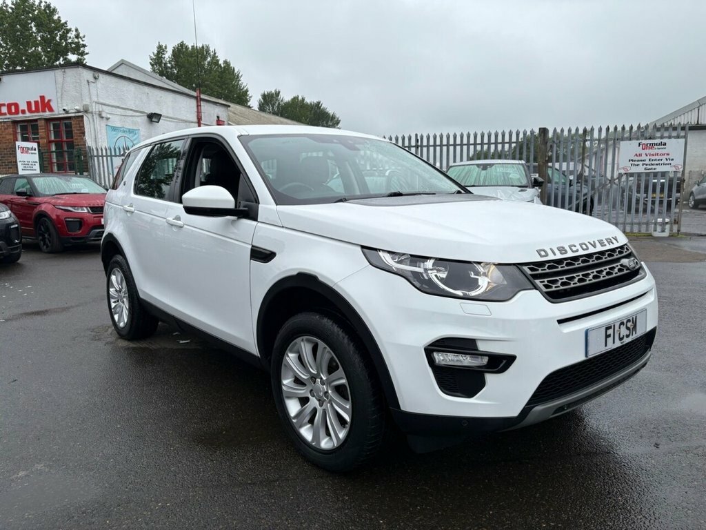 Land Rover Discovery Sport 2L Se Tech MW65VFK White #3