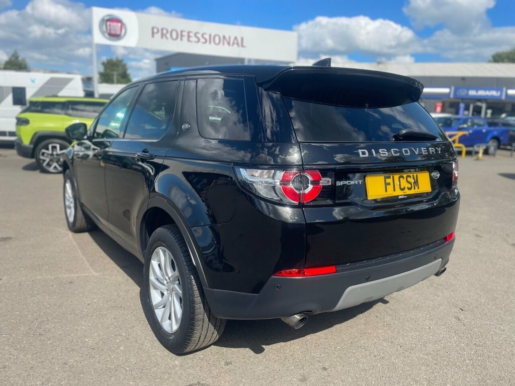 Land Rover Discovery Sport 2L Se Tech LN18KXX Black #5