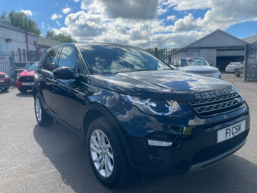 Land Rover Discovery Sport 2L Se Tech LN18KXX Black #2