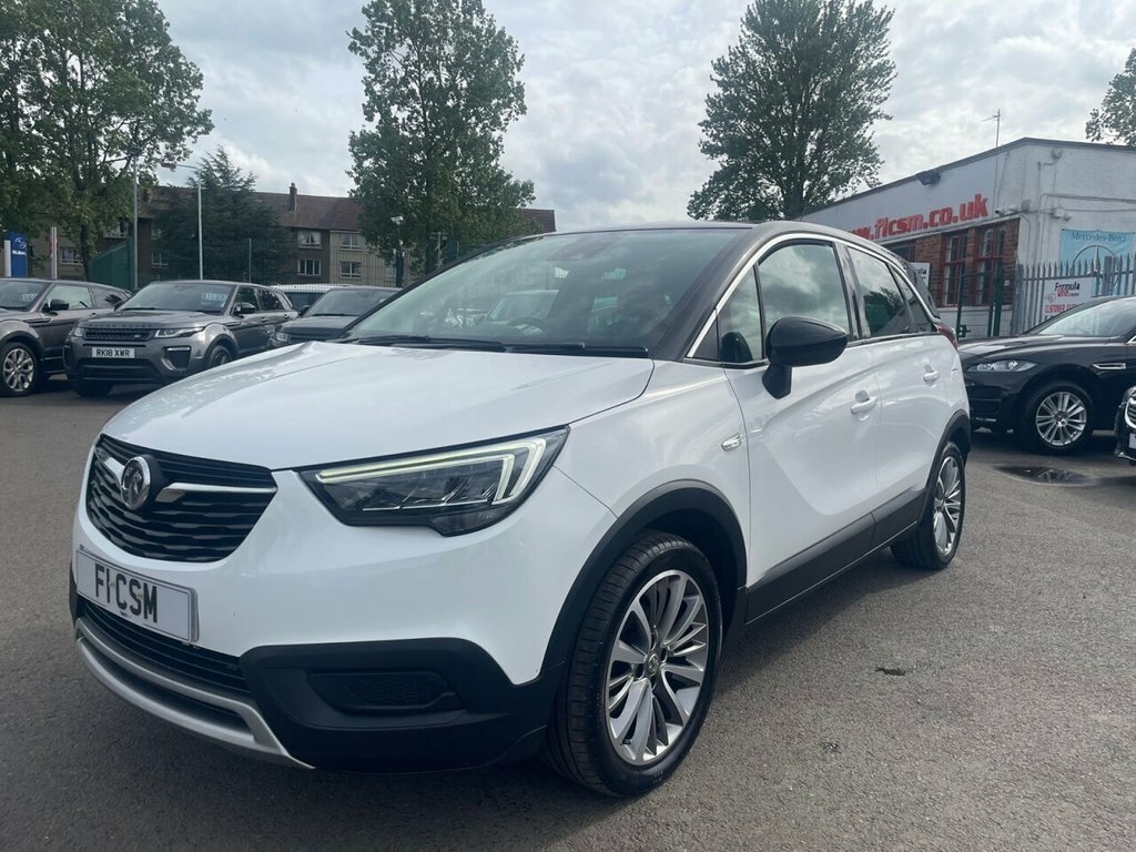 Vauxhall Crossland X 1.2L Sri Nav FE70HFF White #4