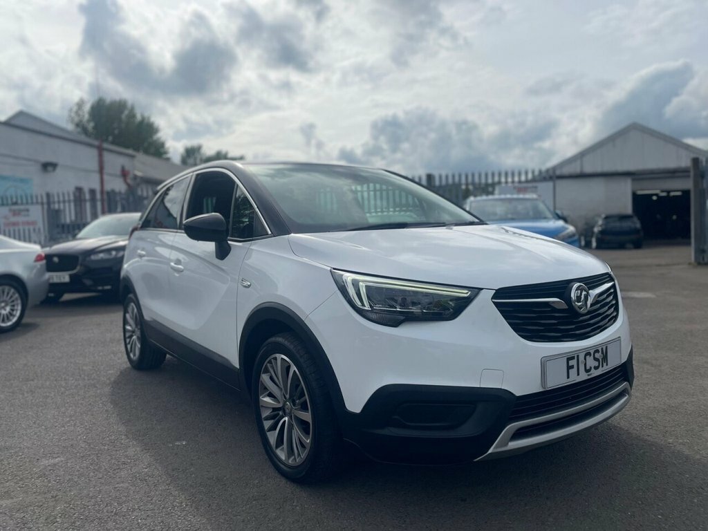 Vauxhall Crossland X 1.2L Sri Nav FE70HFF White #2