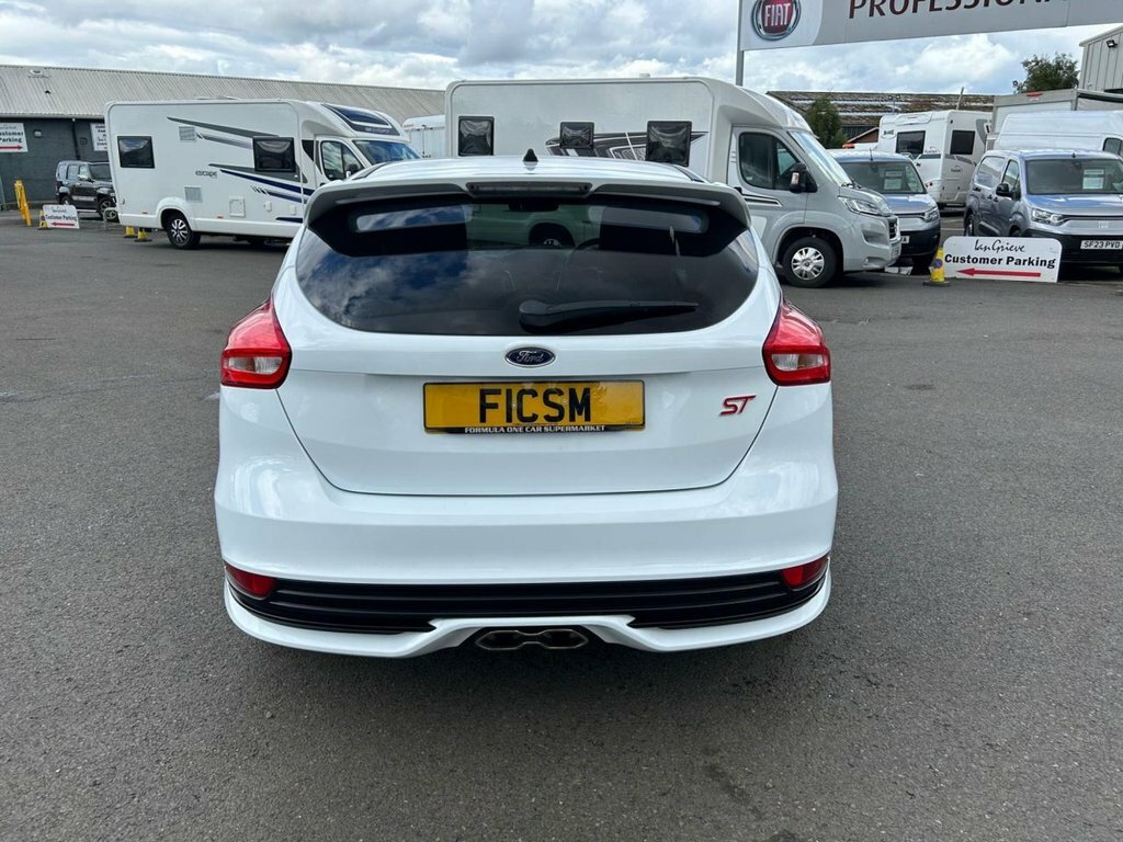 Ford Focus 2L St-tdci White #6
