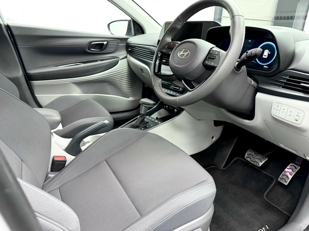 Hyundai Bayon 1.0 Tgdi Advance Grey #21