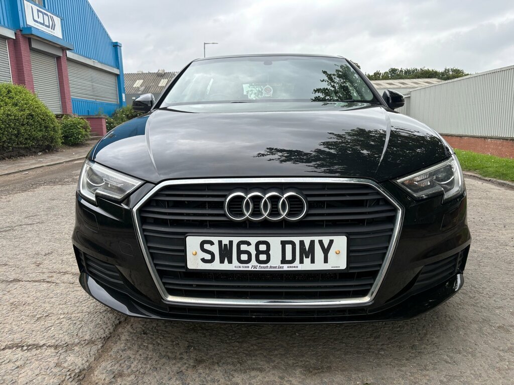 Audi A3 1.0 Tfsi 30 Se Technik Sportback SW68DMY Black #2
