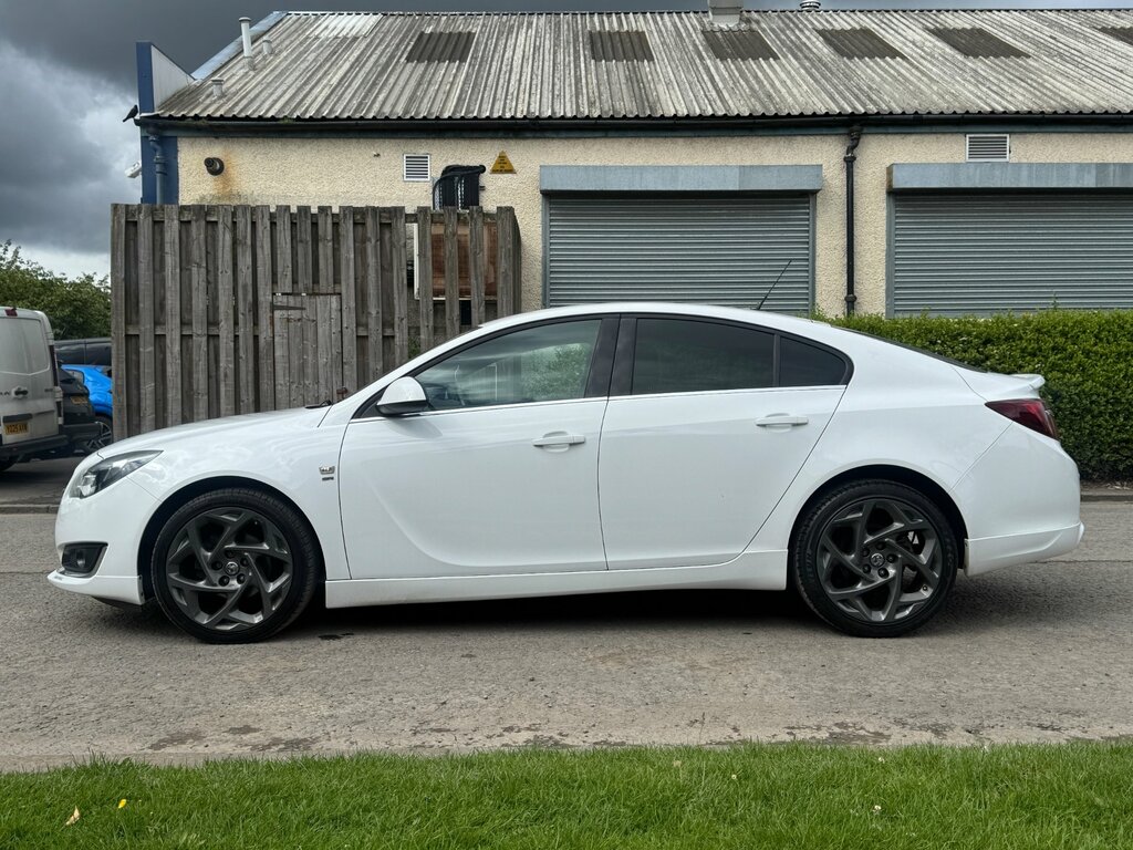 Vauxhall Insignia 1.6 Cdti Sri VX Line Hatchback E White #4
