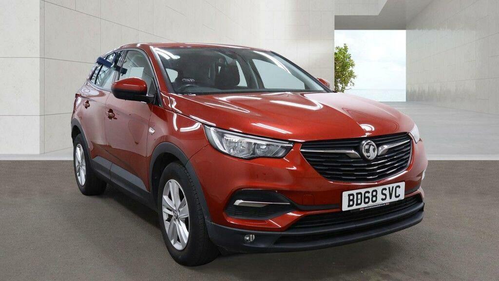 Vauxhall Grandland X Suv 1.2 Turbo Se Euro 6 Ss 201868 Red