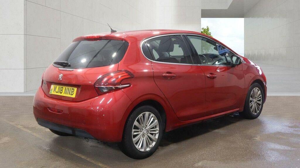 Peugeot 208 Hatchback 1.2 Puretech Allure Euro 6 Ss 20 MJ18NNB Red #4