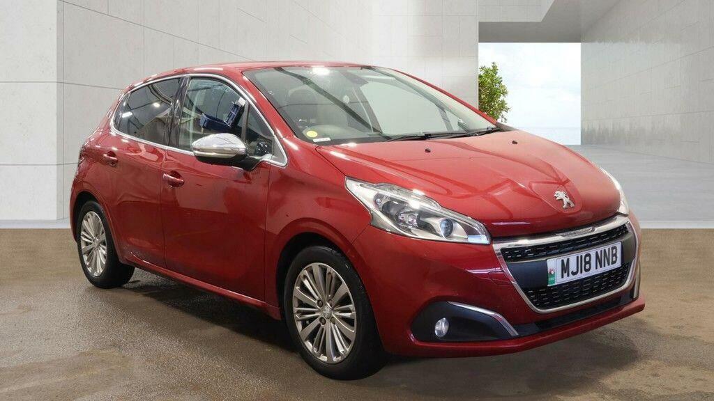 Peugeot 208 Hatchback 1.2 Puretech Allure Euro 6 Ss 20 MJ18NNB Red