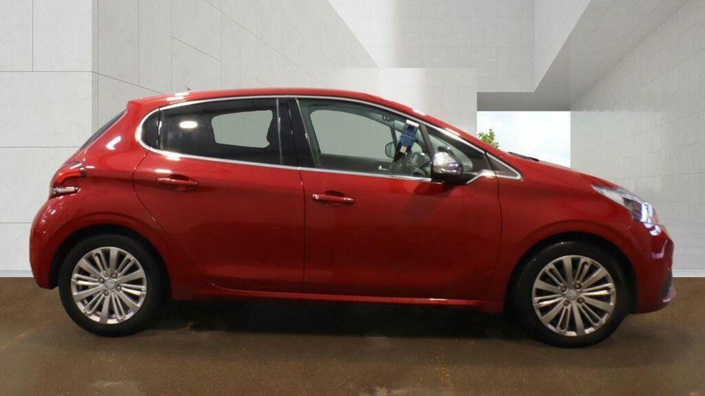 Peugeot 208 Hatchback 1.2 Puretech Allure Euro 6 Ss 20 MJ18NNB Red #5