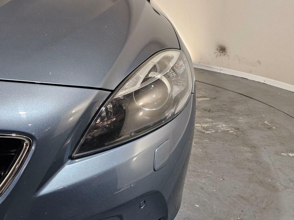 Volvo V40 Black #45