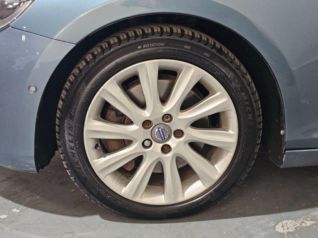 Volvo V40 Black #36
