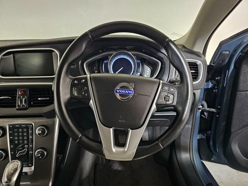 Volvo V40 Black #40
