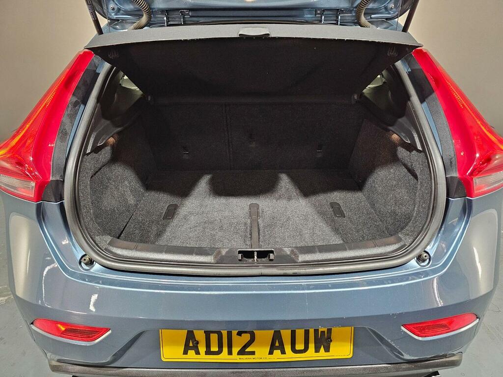 Volvo V40 Black #39