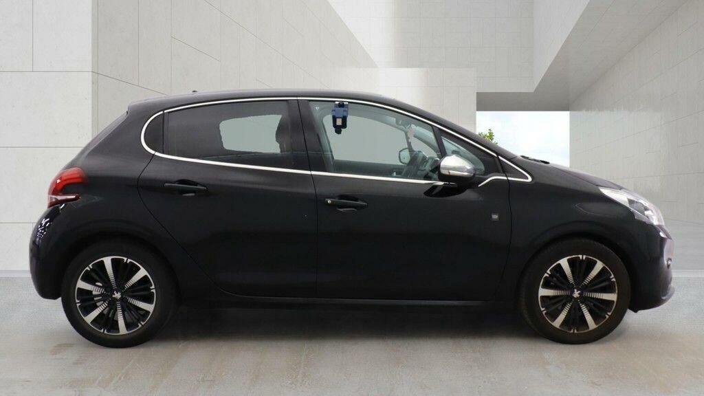 Peugeot 208 1.2 Puretech Tech Edition Euro 6 Ss Black #5