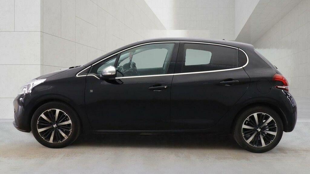 Peugeot 208 1.2 Puretech Tech Edition Euro 6 Ss Black #6
