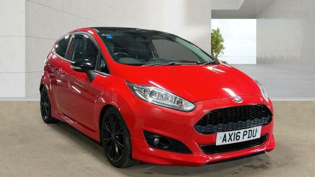 Ford Fiesta 1.0T Ecoboost Zetec S Euro 6 Ss Red